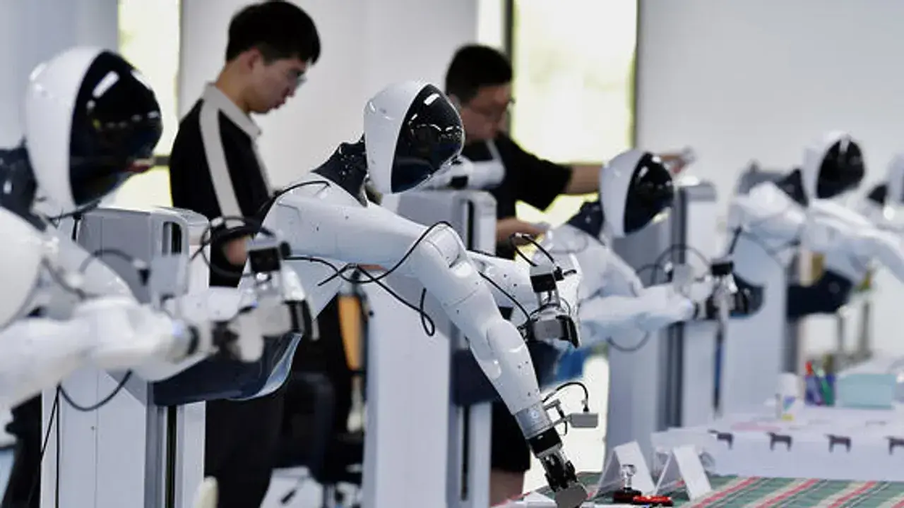 AI Job Apocalypse Is Here With 30 Percent Workforce Displacement By 2028